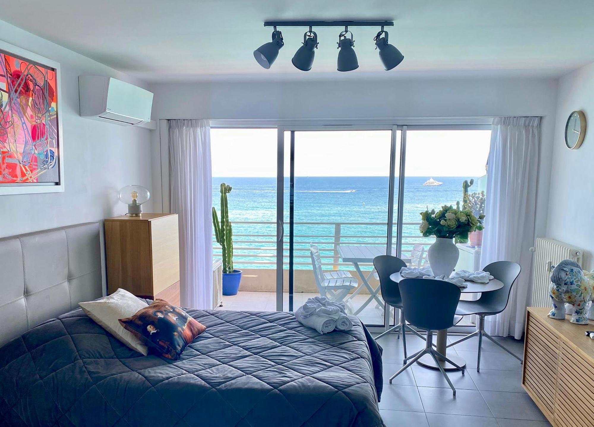 Sea View Studio, Huge Terrace On The 4Th Floor Apartment Menton Bagian luar foto